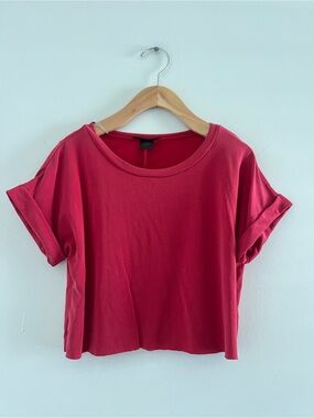 Joe & Elle red super soft crop top tee in a size xs #cropped #basics